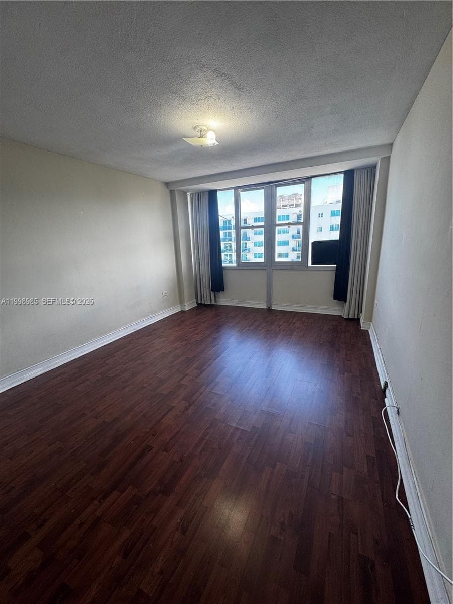7545 E Treasure Dr # 9K, North Bay Village FL 33141 — 9