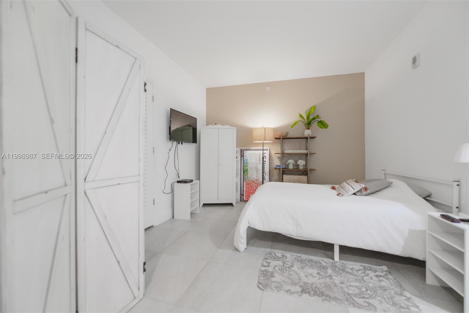1010 Brickell Ave # 2906, Miami FL 33131 — 12