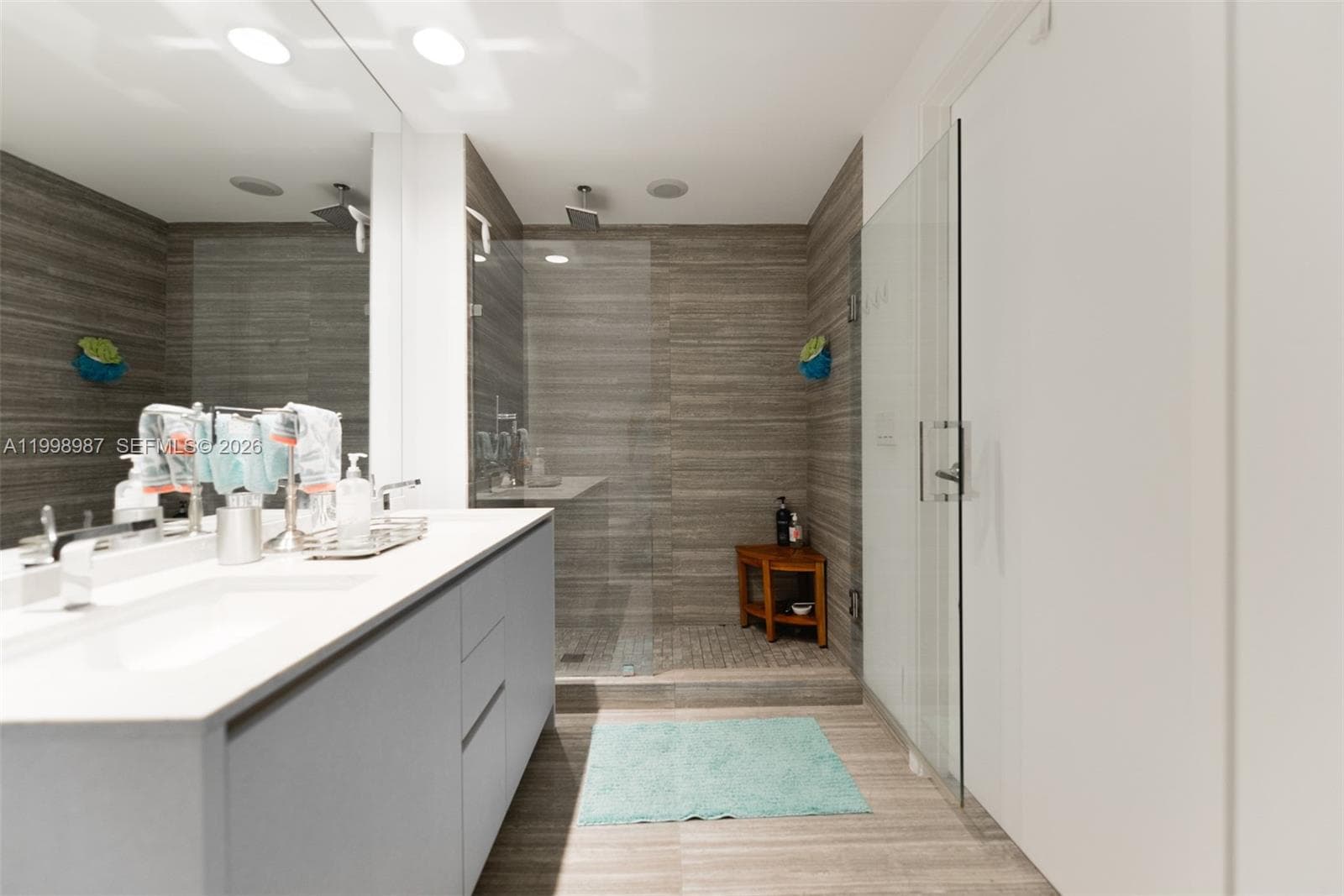 1010 Brickell Ave # 2906, Miami FL 33131 — 10