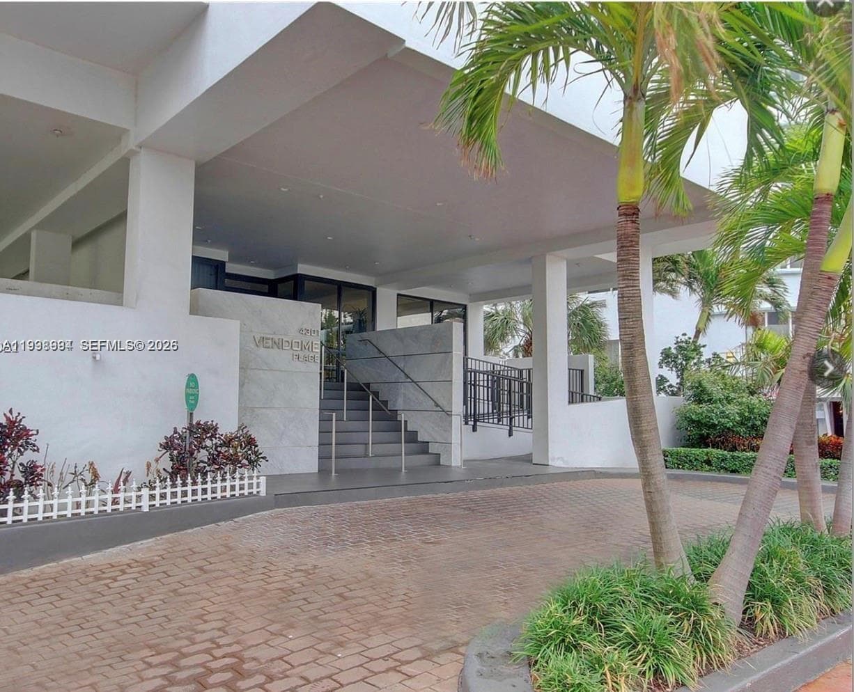 4301 Collins Ave # 803, Miami Beach FL 33140 — 15