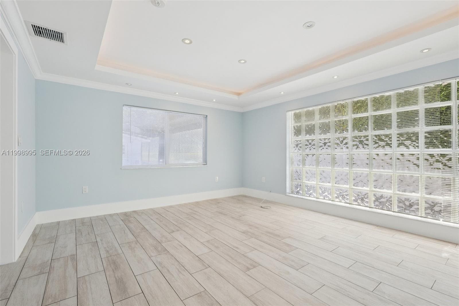 1682 NE 124th Ln, North Miami FL 33181 — 32
