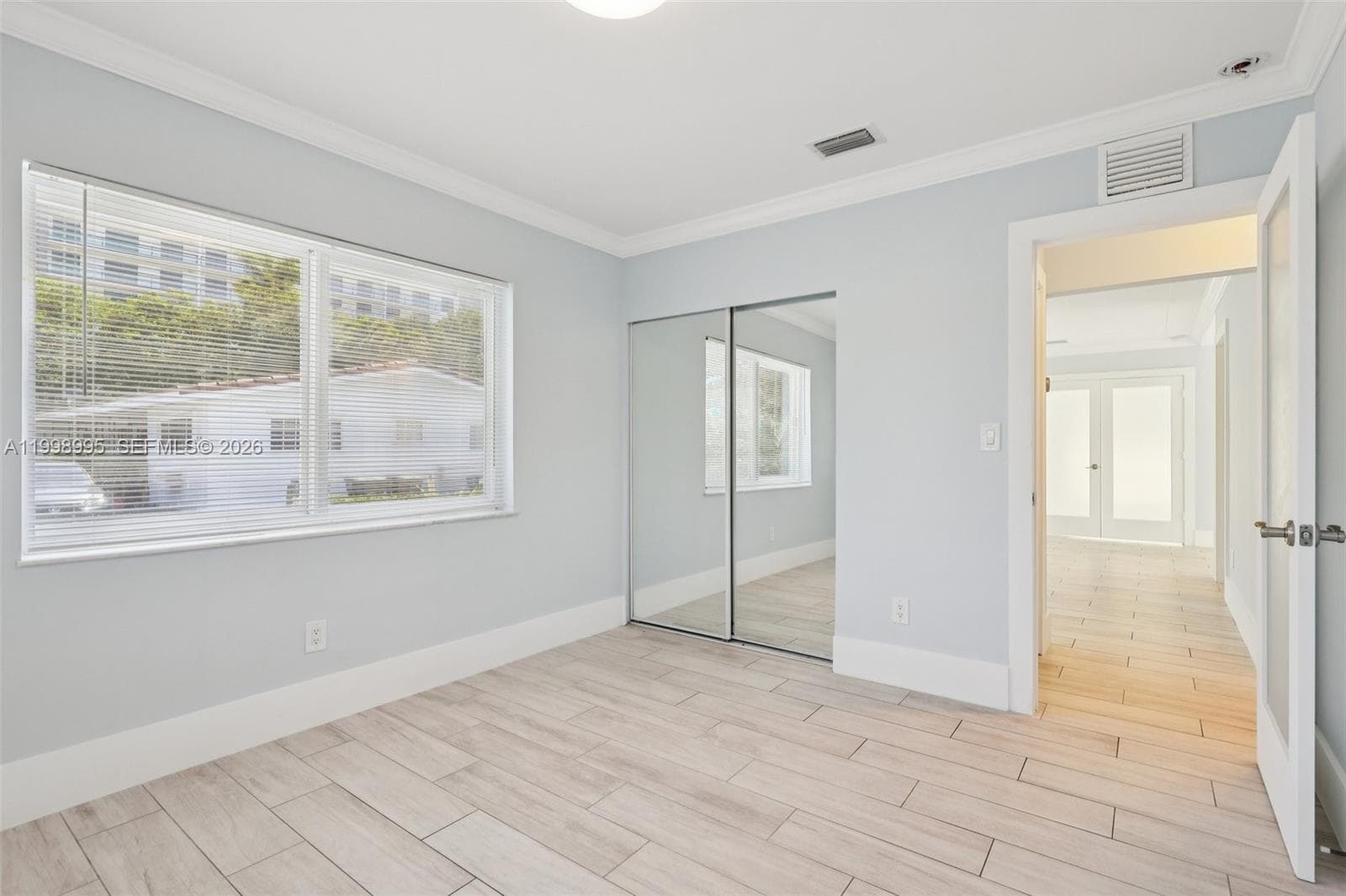 1682 NE 124th Ln, North Miami FL 33181 — 37