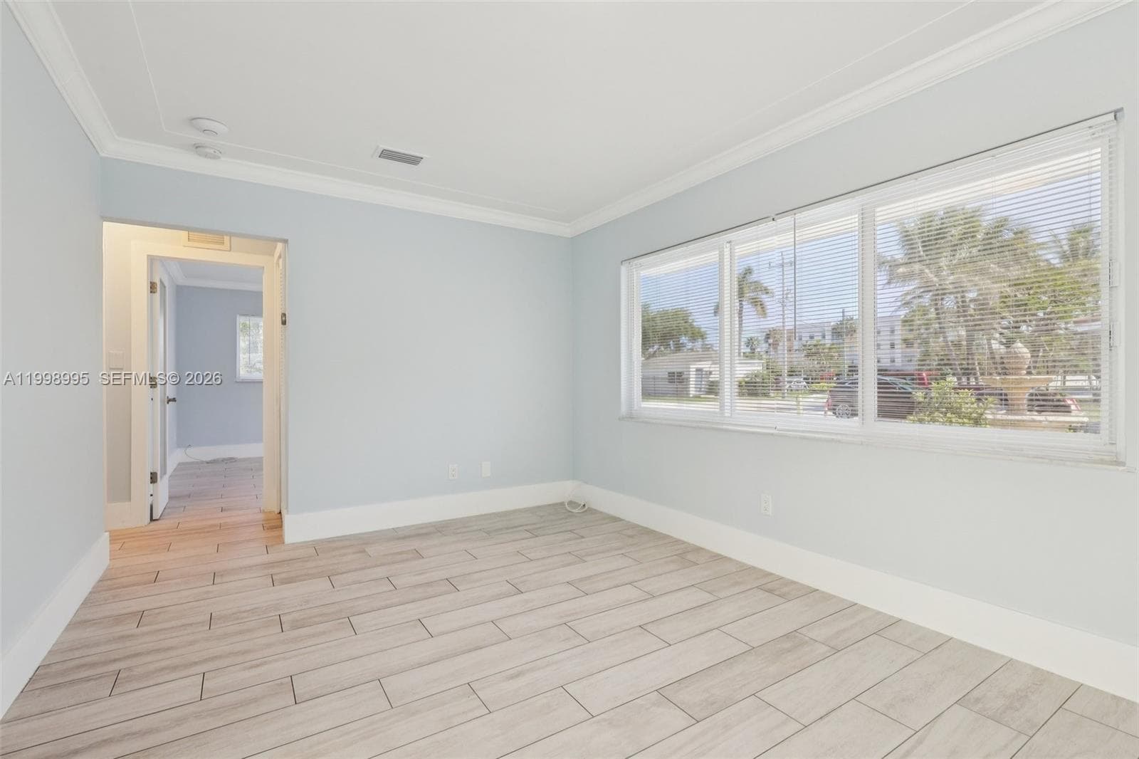 1682 NE 124th Ln, North Miami FL 33181 — 35
