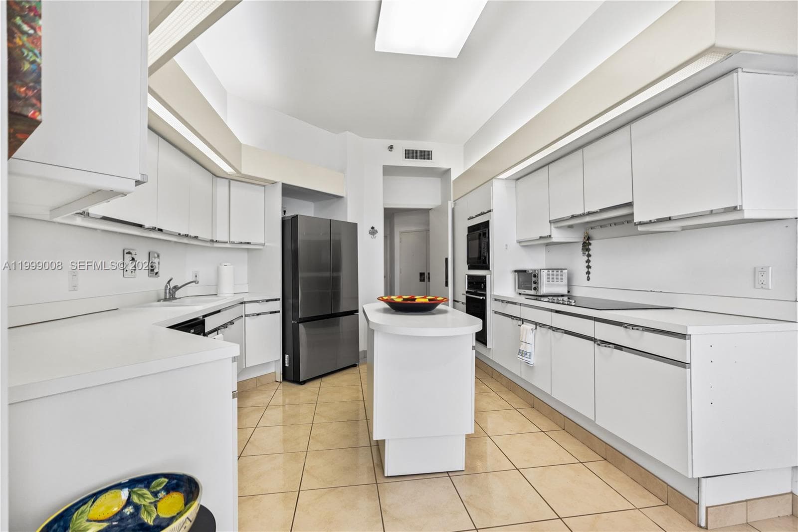 3802 NE 207th St # 2704, Aventura FL 33180 — 24