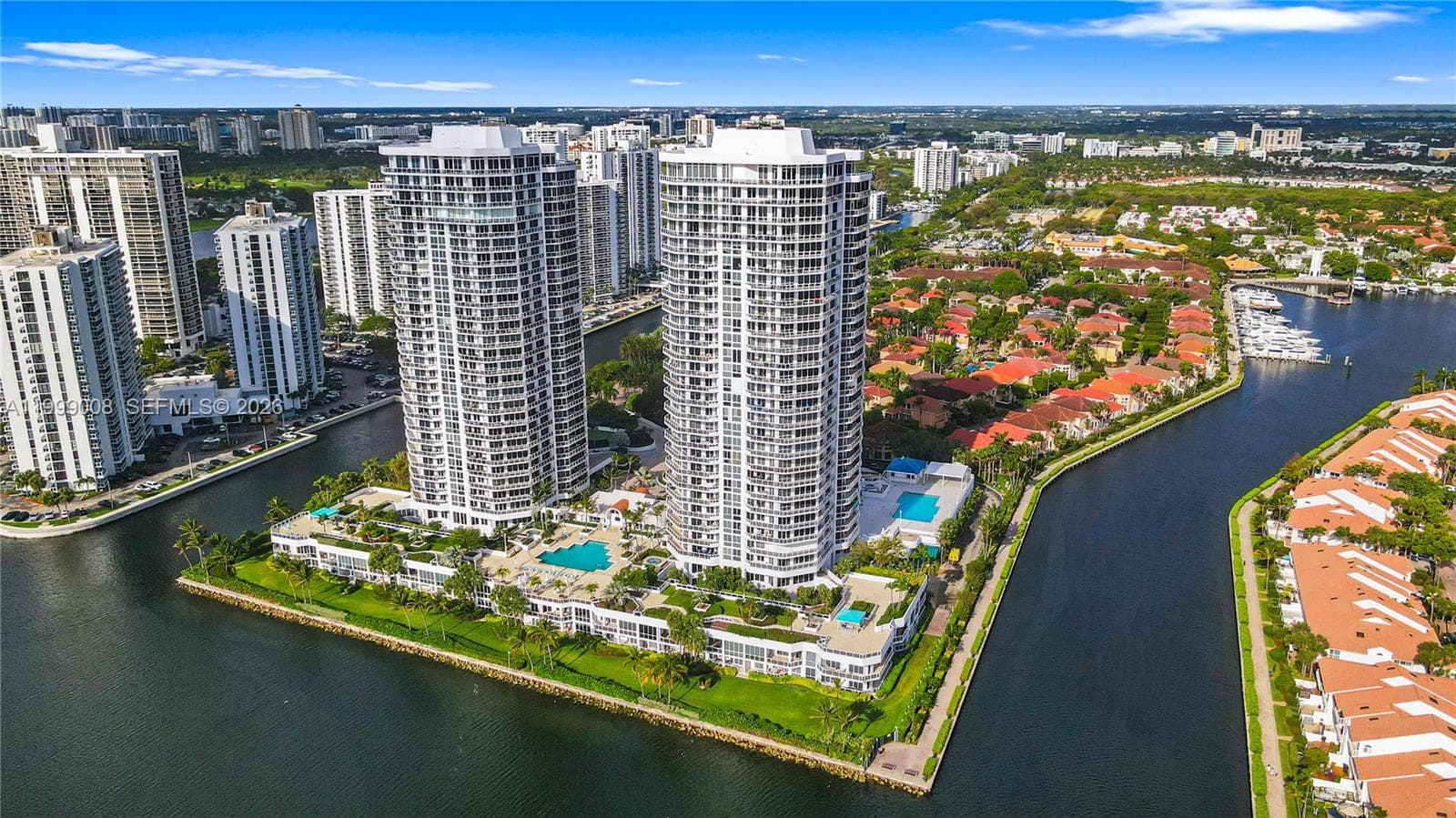 3802 NE 207th St # 2704, Aventura FL 33180 — 82