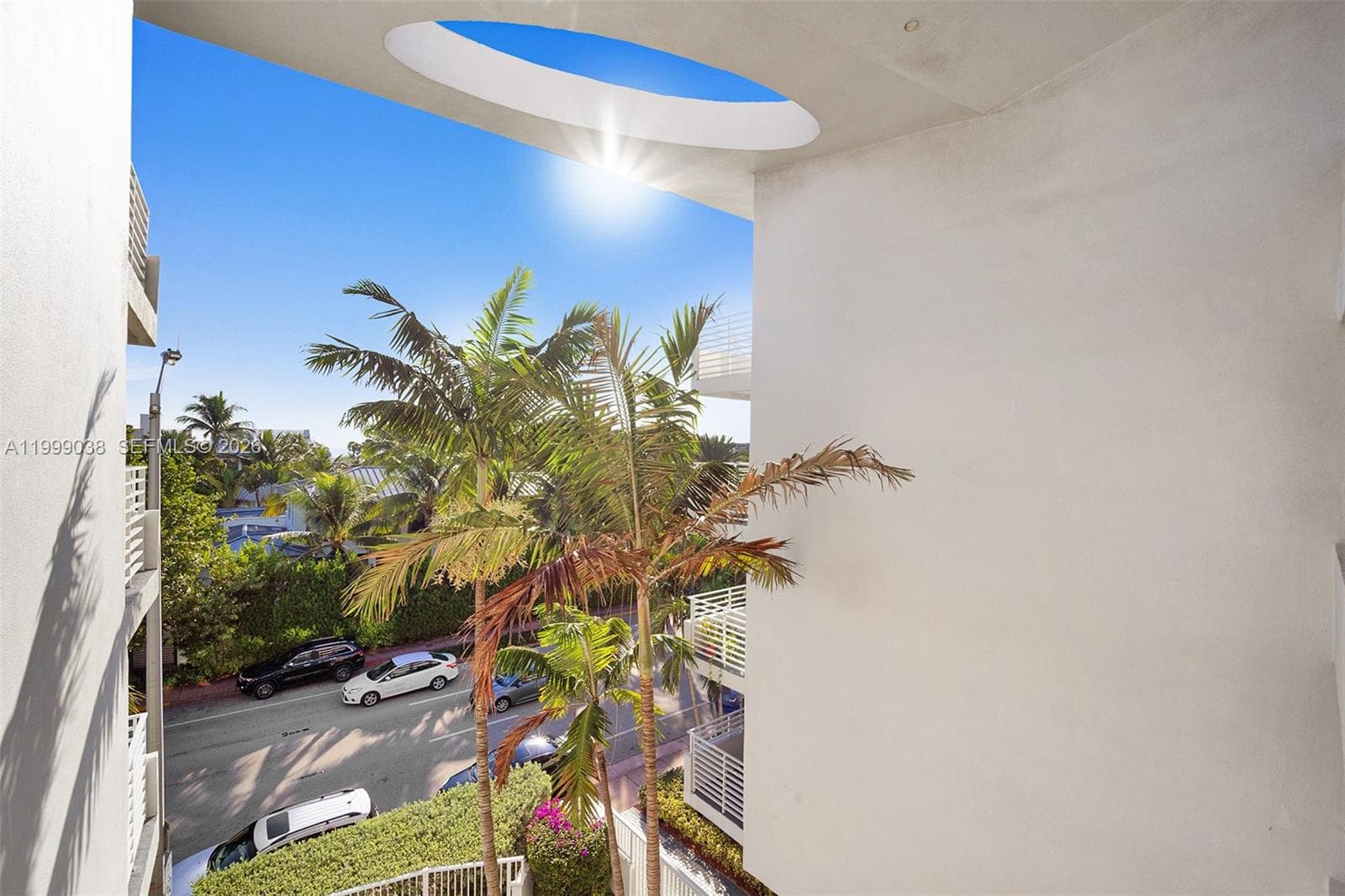 7800 Collins Ave # 101, Miami Beach FL 33141 — 36