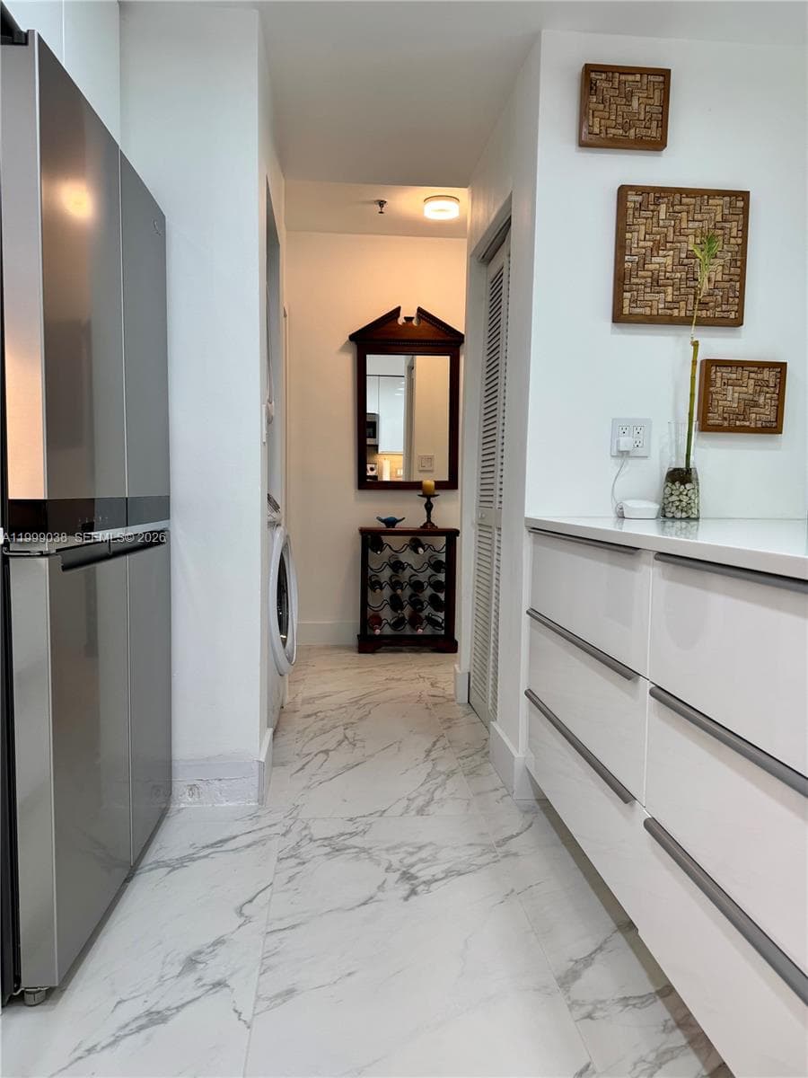 7800 Collins Ave # 101, Miami Beach FL 33141 — 10