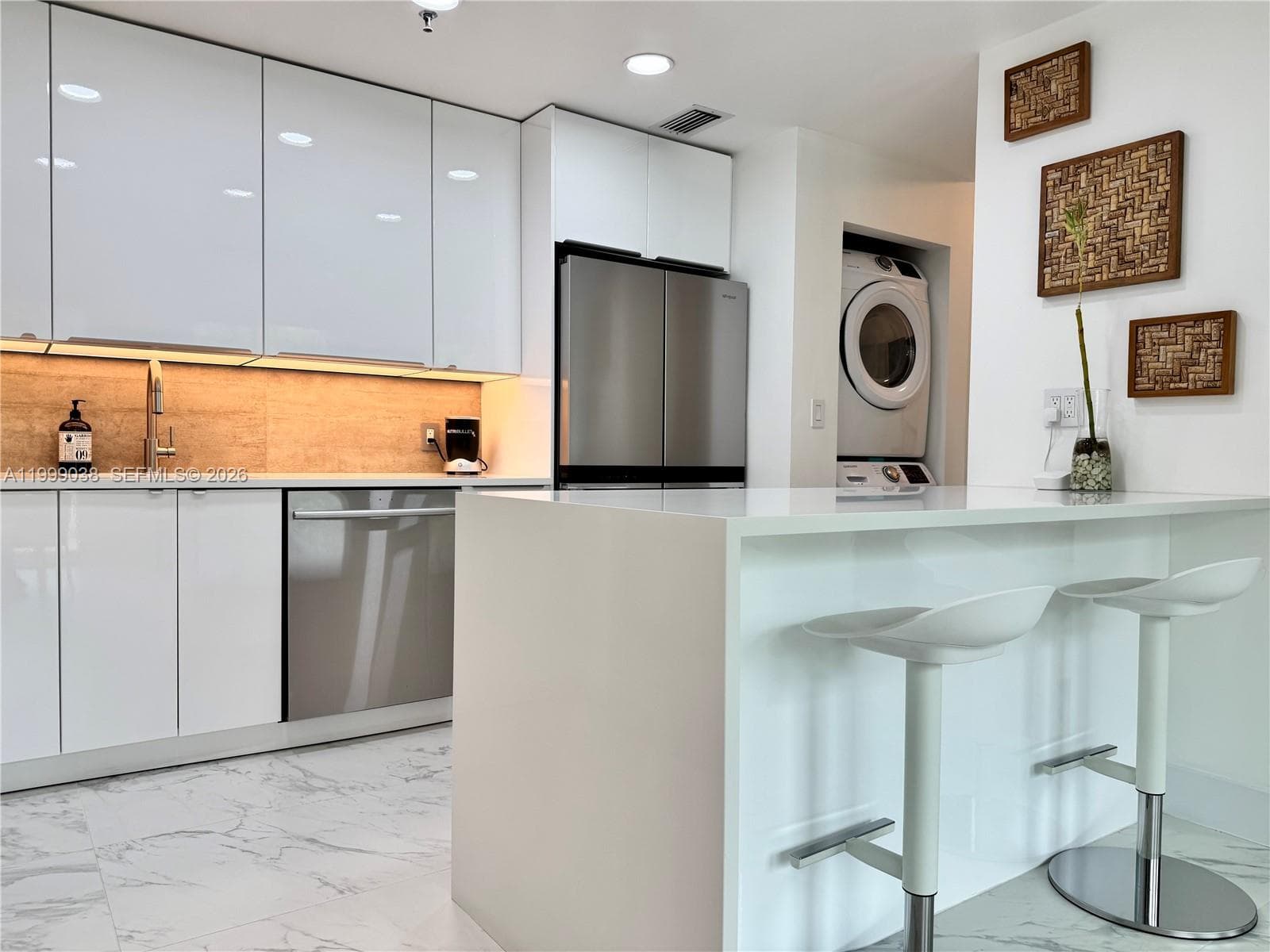7800 Collins Ave # 101, Miami Beach FL 33141 — 15