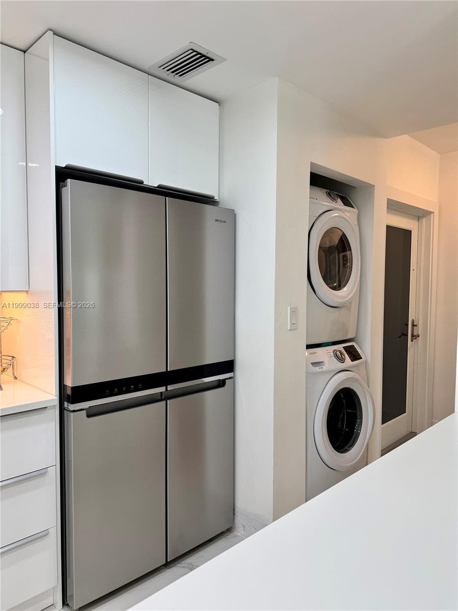 7800 Collins Ave # 101, Miami Beach FL 33141 — 11