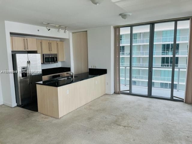79 SW 12th St, Miami FL 33130 — 6