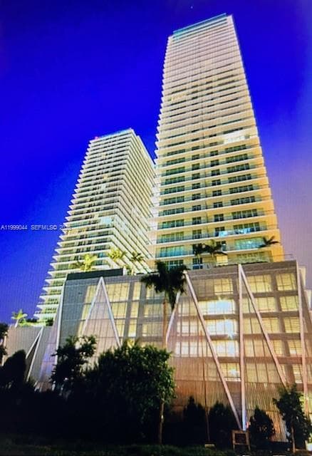 79 SW 12th St, Miami FL 33130 — 1
