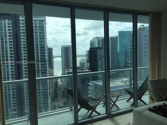 79 SW 12th St, Miami FL 33130 — 9