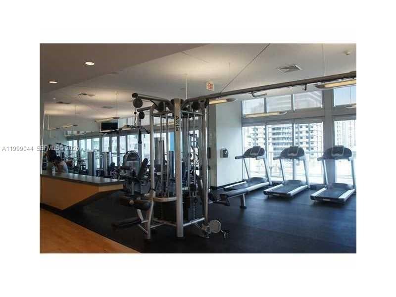 79 SW 12th St, Miami FL 33130 — 24