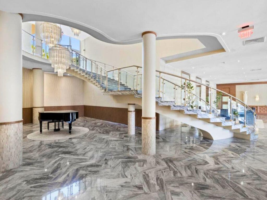 5401 Collins Avenue Apt 144, Miami Beach FL 33140 — 3