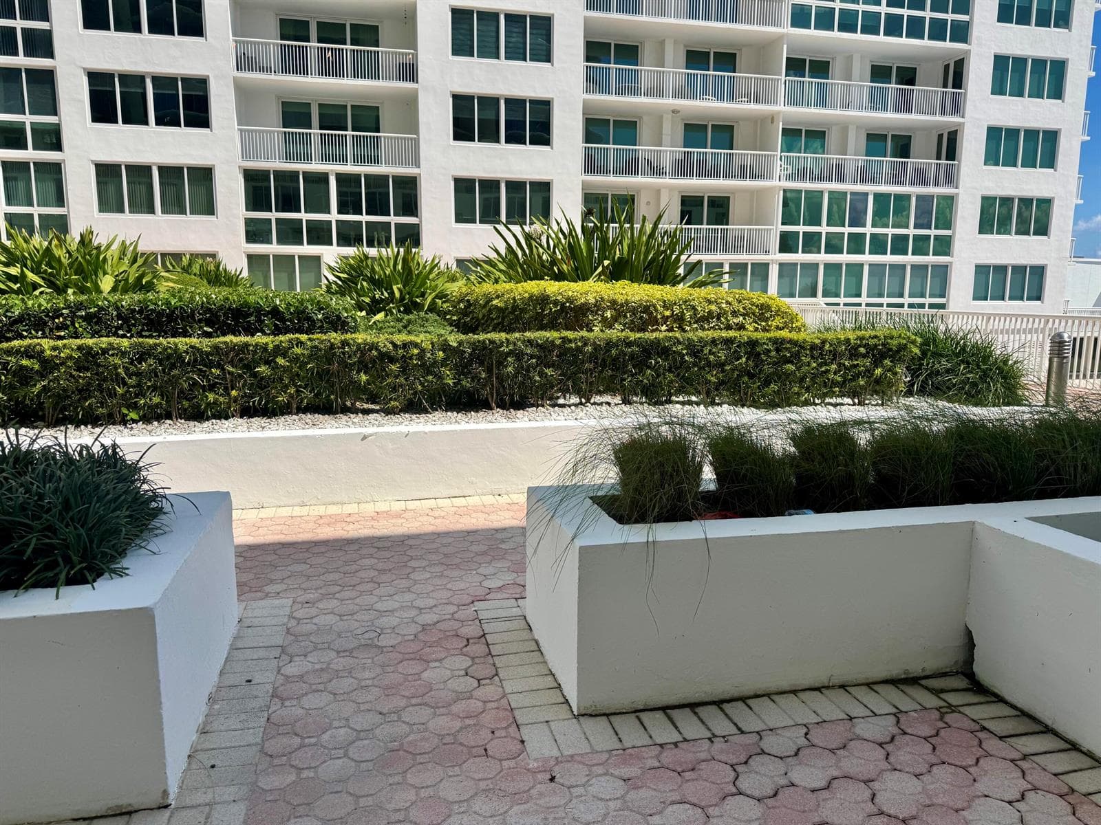 5401 Collins Avenue Apt 144, Miami Beach FL 33140 — 10
