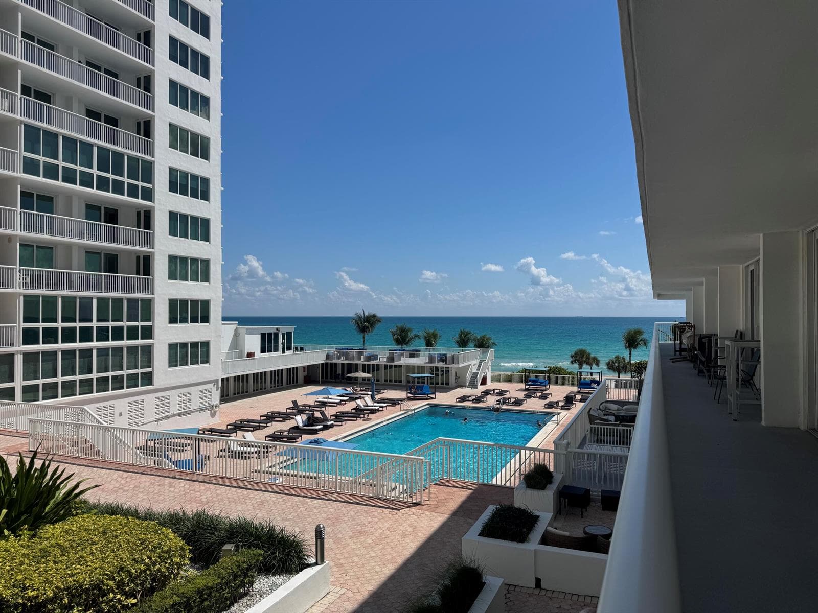 5401 Collins Avenue Apt 144, Miami Beach FL 33140 — 33