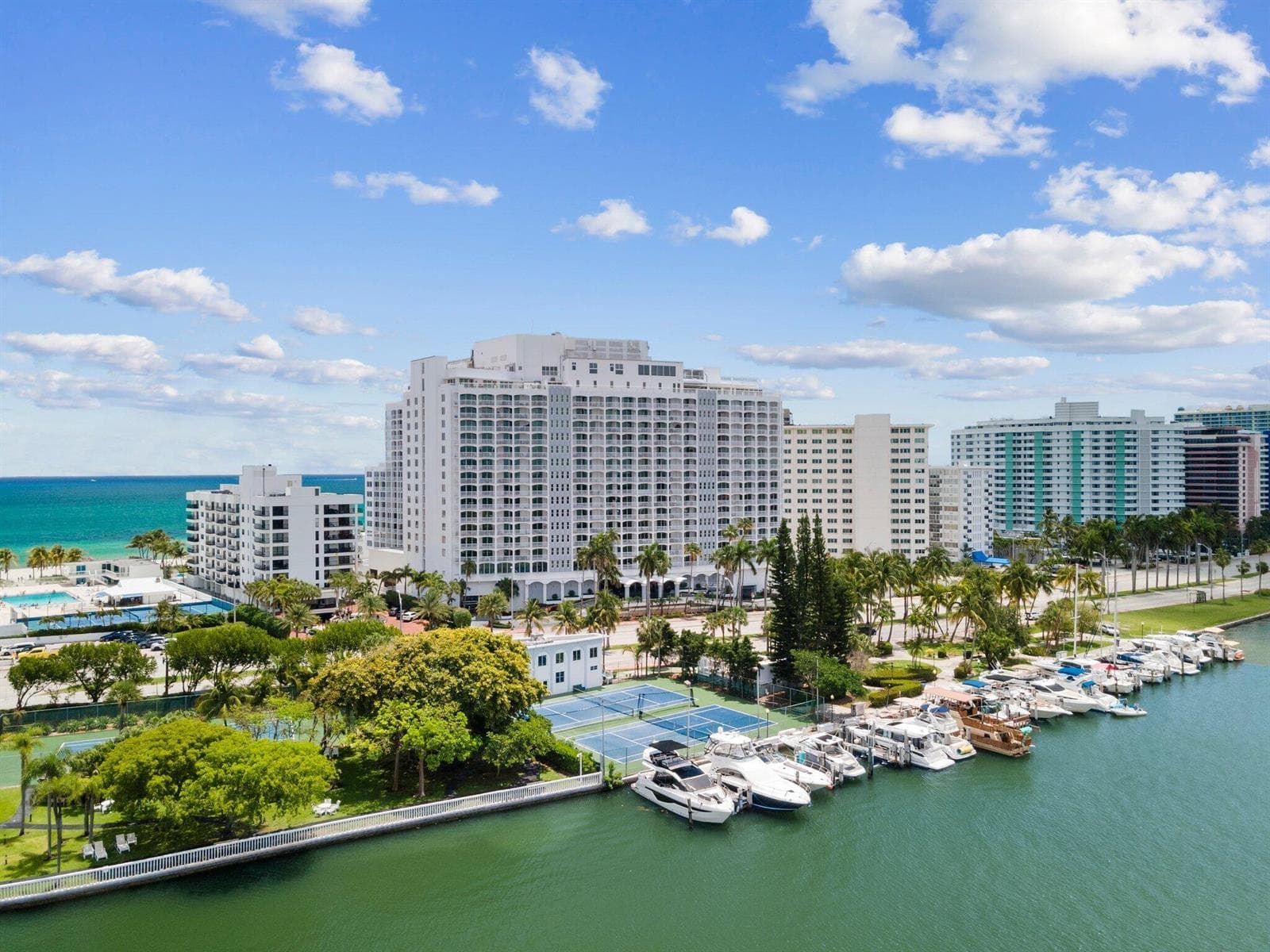 5401 Collins Avenue Apt 144, Miami Beach FL 33140 — 41