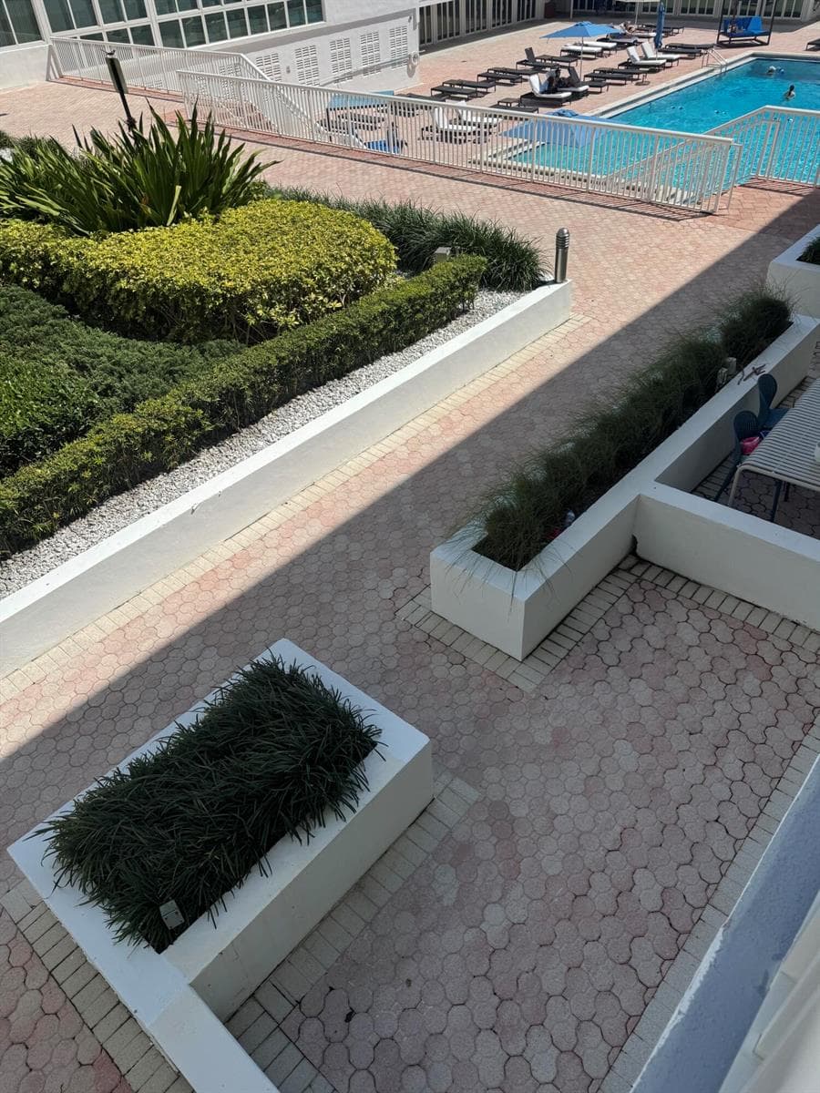 5401 Collins Avenue Apt 144, Miami Beach FL 33140 — 18