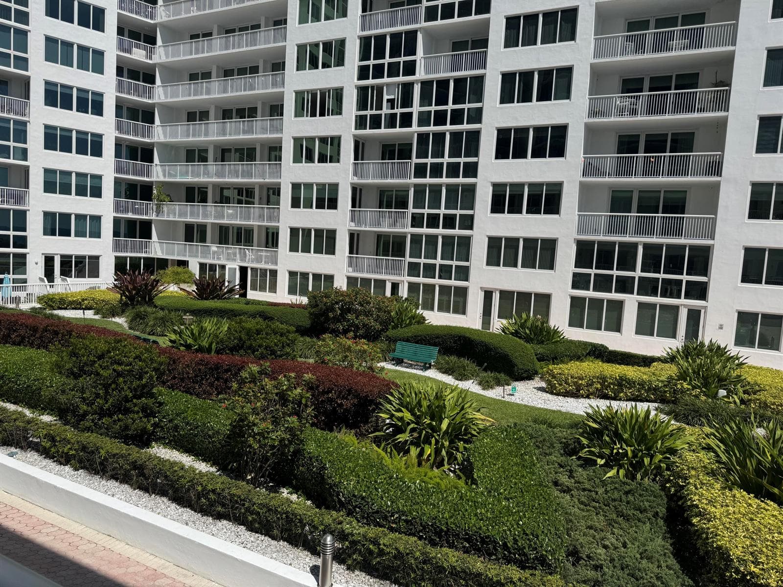 5401 Collins Avenue Apt 144, Miami Beach FL 33140 — 37