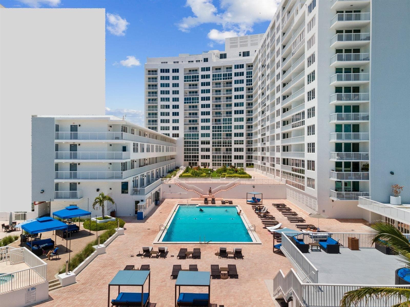 5401 Collins Avenue Apt 144, Miami Beach FL 33140 — 44