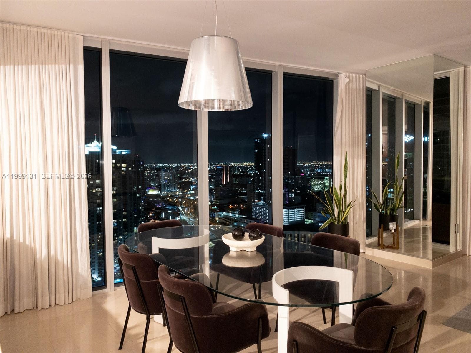475 Brickell Ave # 3915, Miami FL 33131 — 14