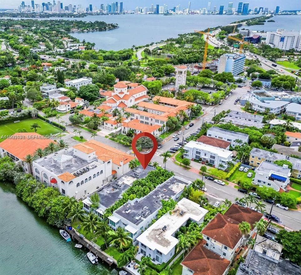 3915 N Meridian Ave # 101, Miami Beach FL 33140 — 19