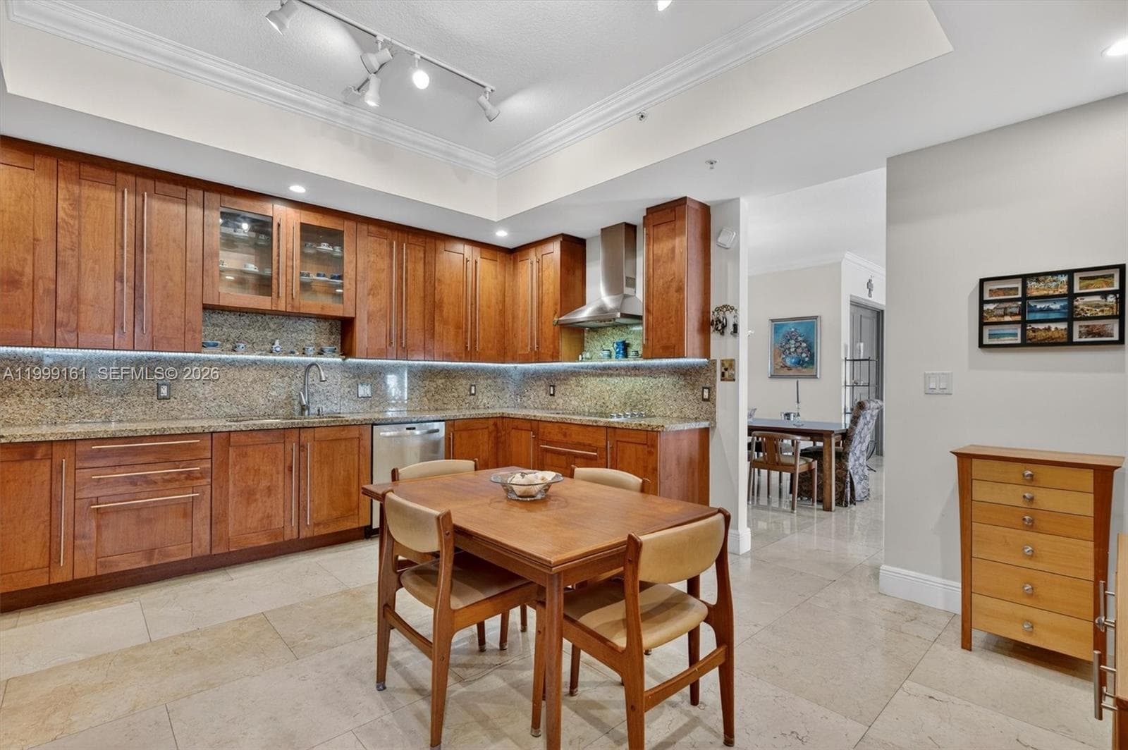 650 Valencia Ave # 302, Coral Gables FL 33134 — 30