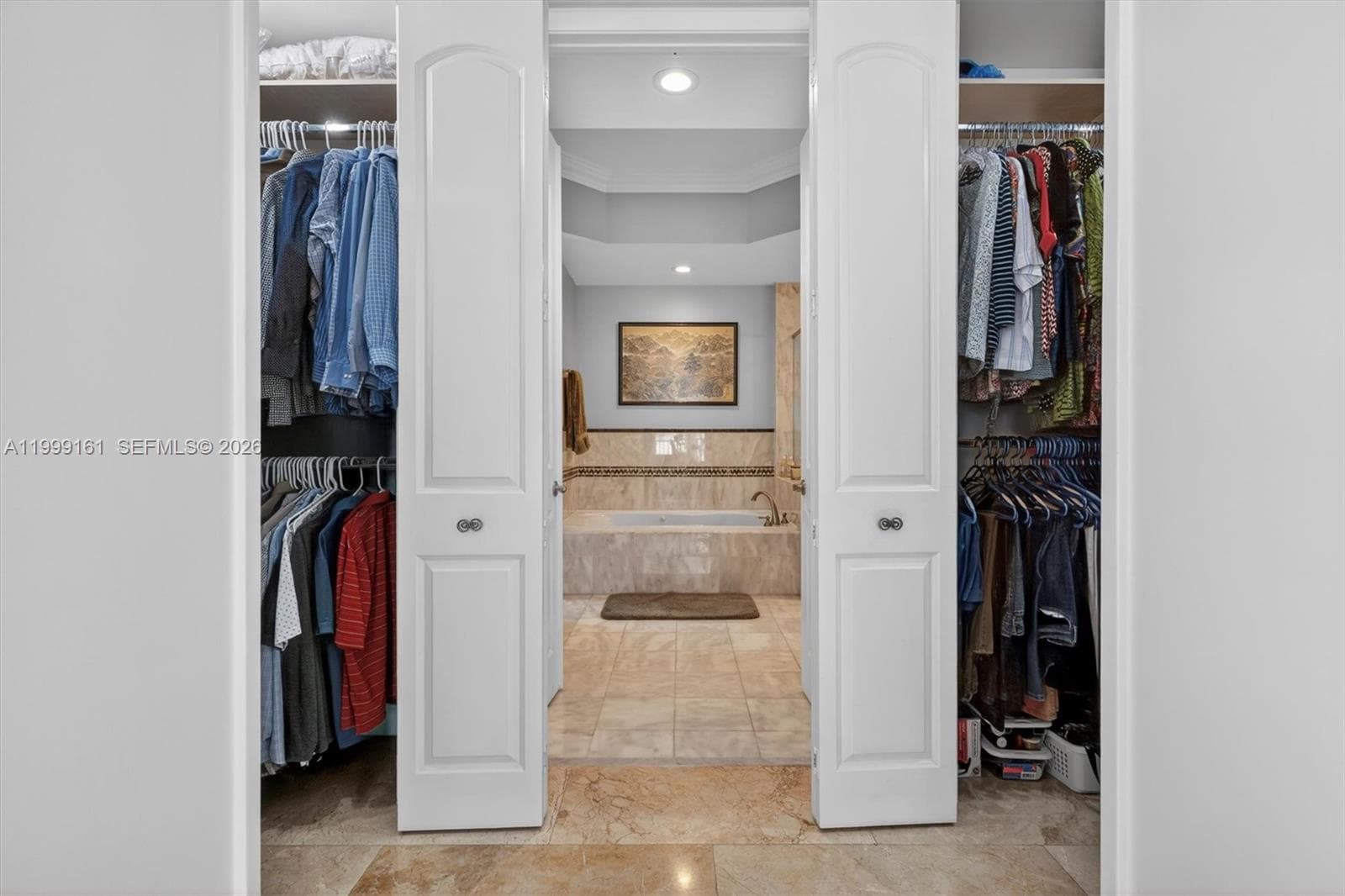 650 Valencia Ave # 302, Coral Gables FL 33134 — 54