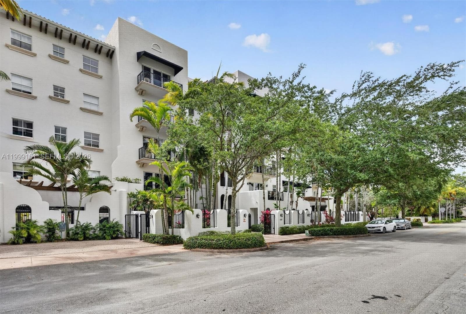 650 Valencia Ave # 302, Coral Gables FL 33134 — 4