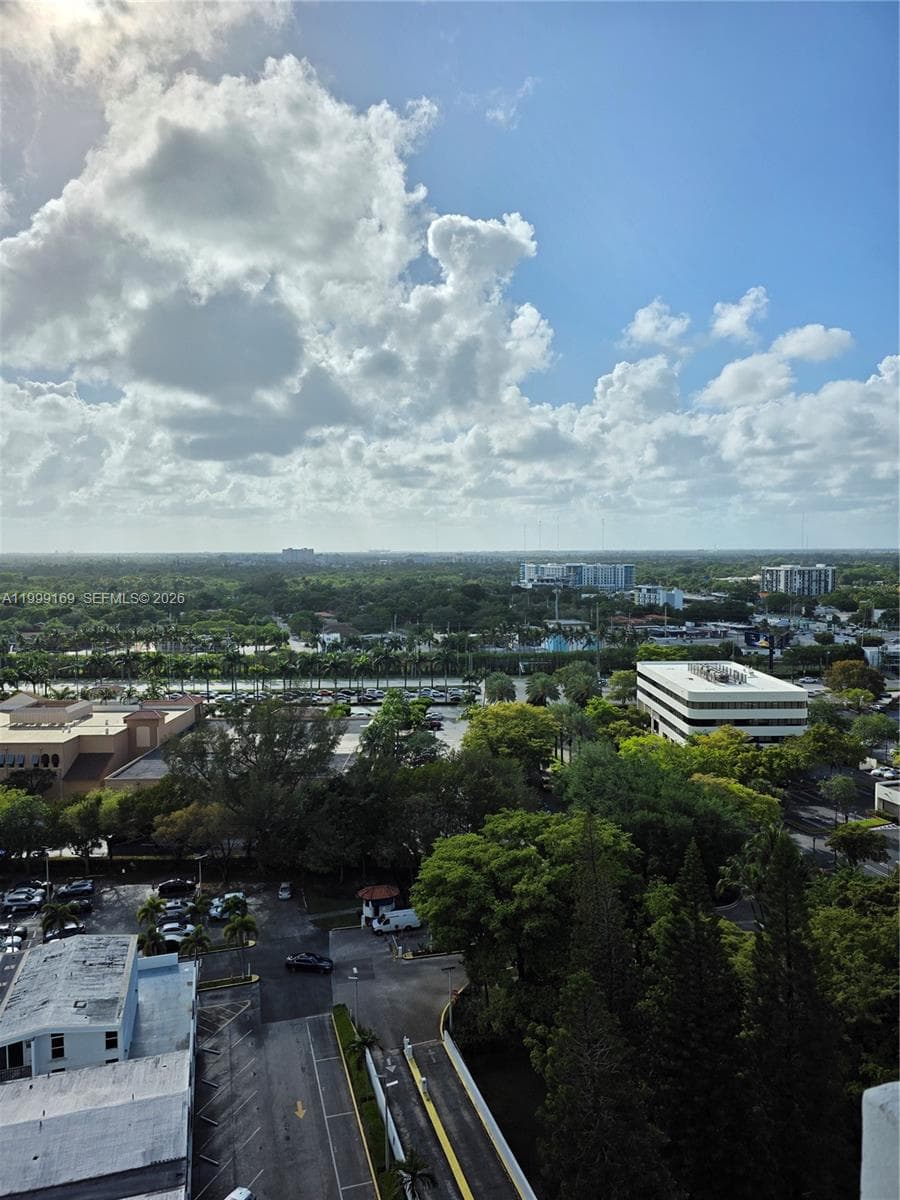 2780 NE 183rd St # 1802, Aventura FL 33160 — 51