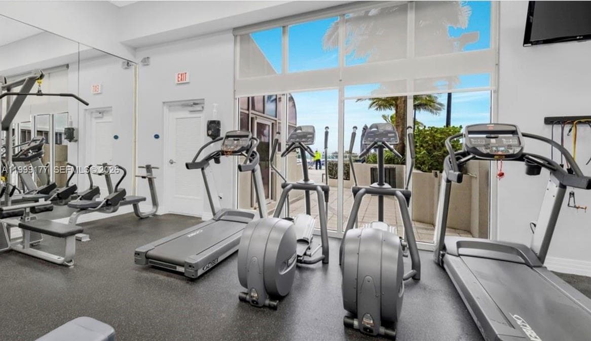 6917 Collins Ave # 1611, Miami Beach FL 33141 — 18