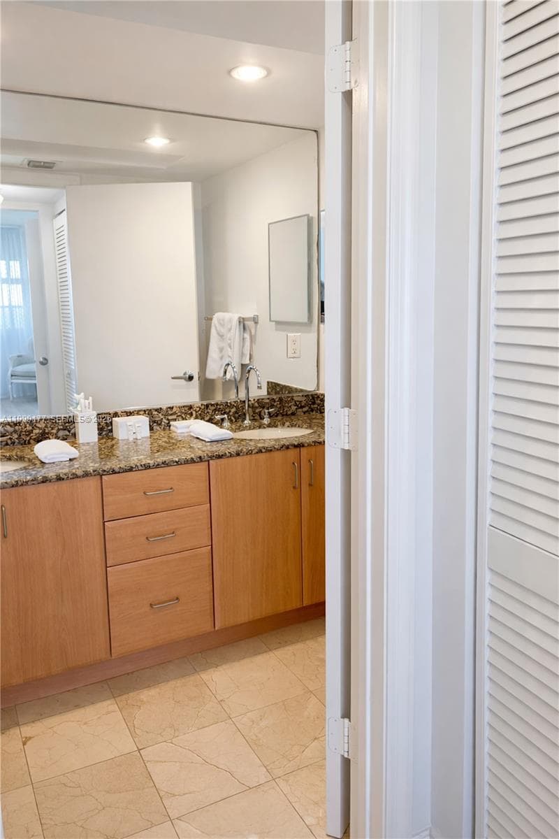6917 Collins Ave # 1611, Miami Beach FL 33141 — 15