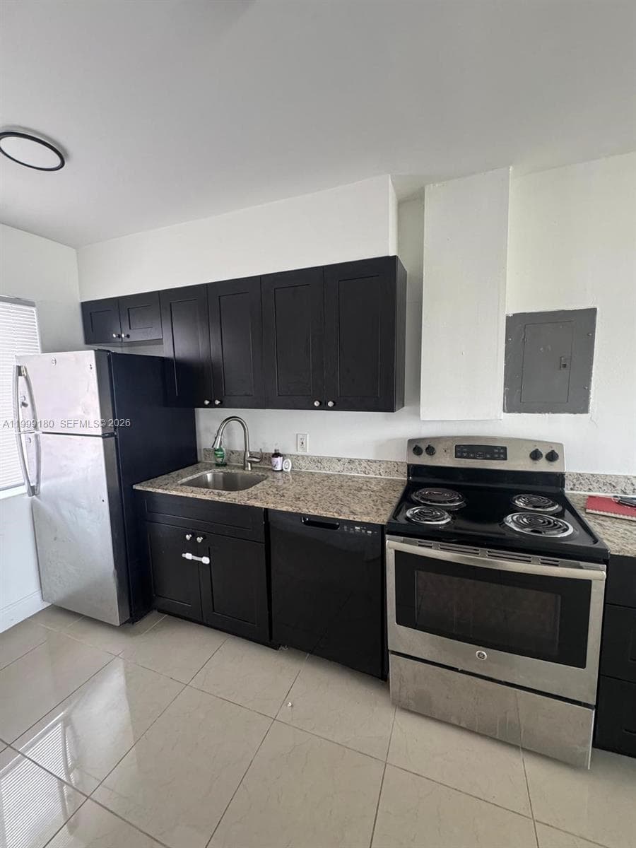 660 NE 88th Ter # 8, Miami FL 33138 — 5
