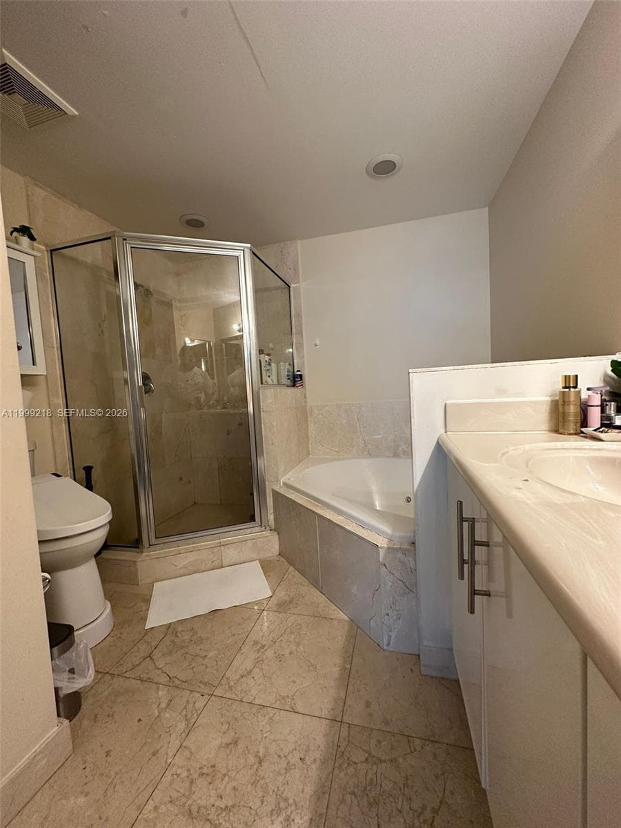 7900 Harbor Island Dr # 610, North Bay Village FL 33141 — 7