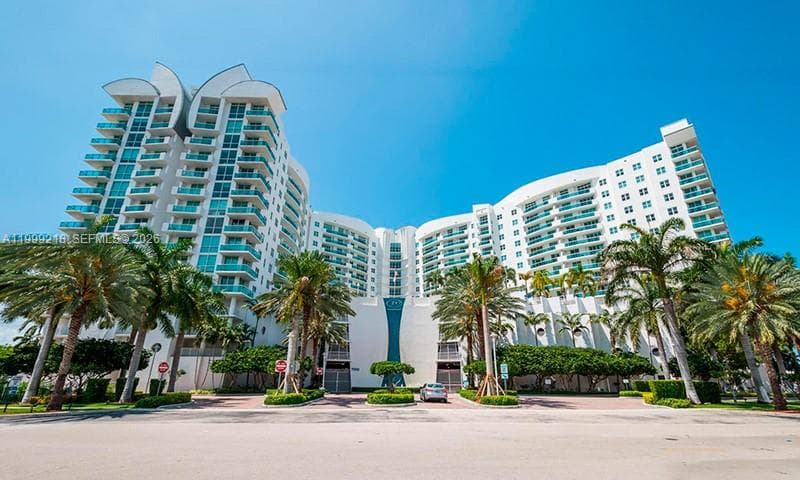 7900 Harbor Island Dr # 610, North Bay Village FL 33141 — 1