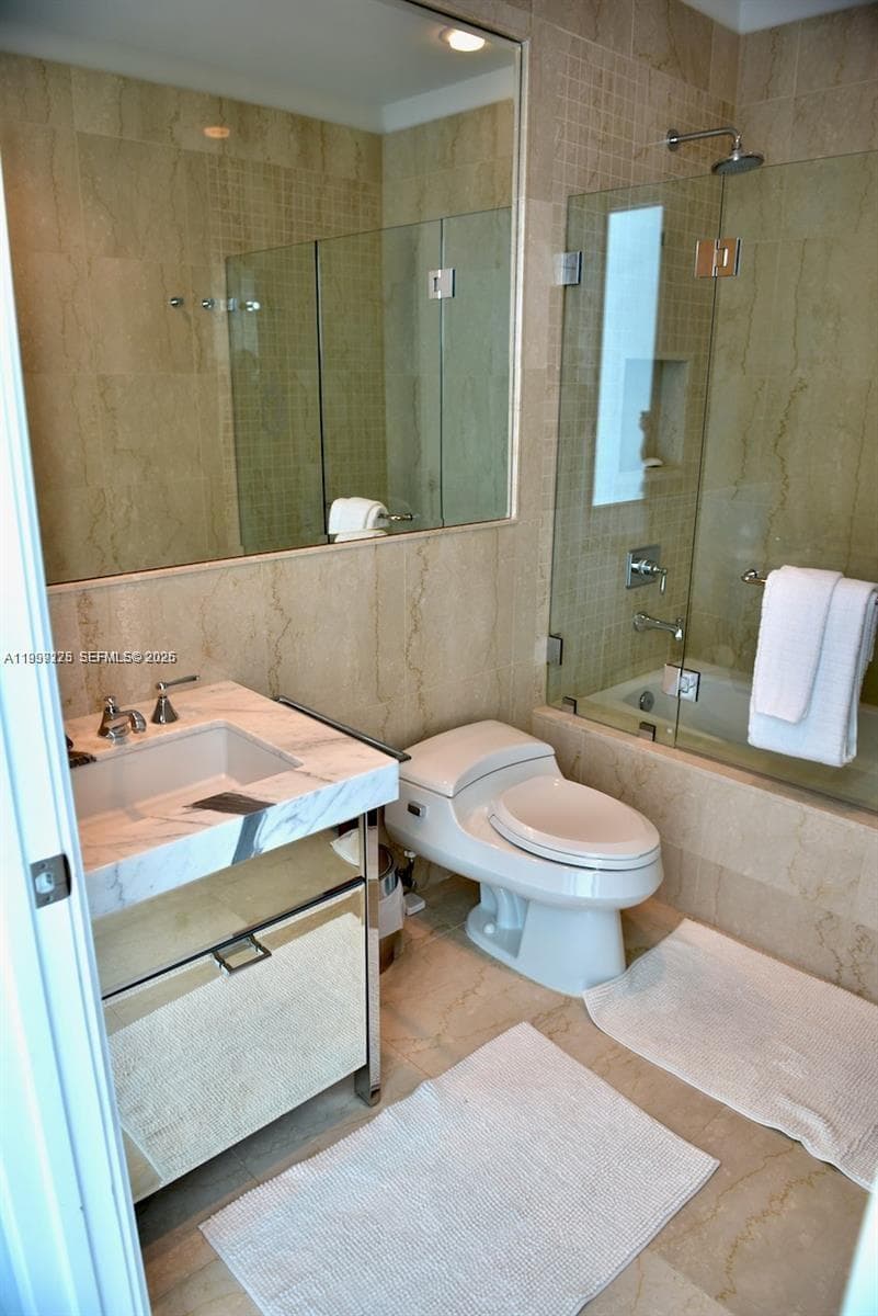 17475 Collins Ave # 2802, Sunny Isles Beach FL 33160 — 22