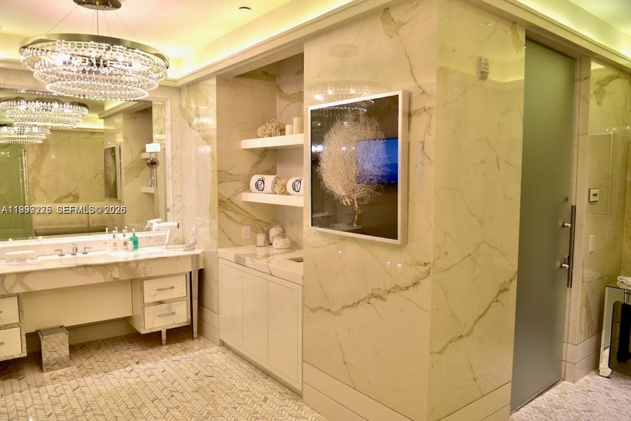 17475 Collins Ave # 2802, Sunny Isles Beach FL 33160 — 30