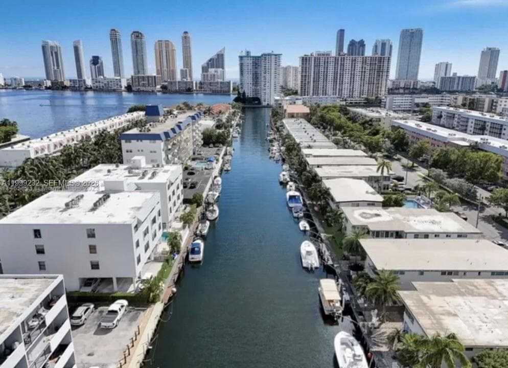 3681 NE 170th St # 4, North Miami Beach FL 33160 — 2