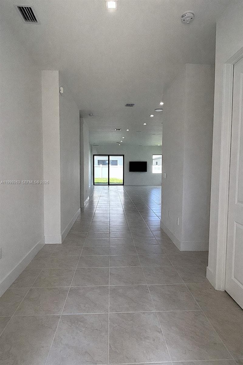 8037 NW 46th Ter, Doral FL 33166 — 7