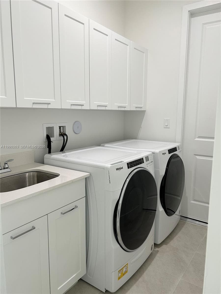 8037 NW 46th Ter, Doral FL 33166 — 24