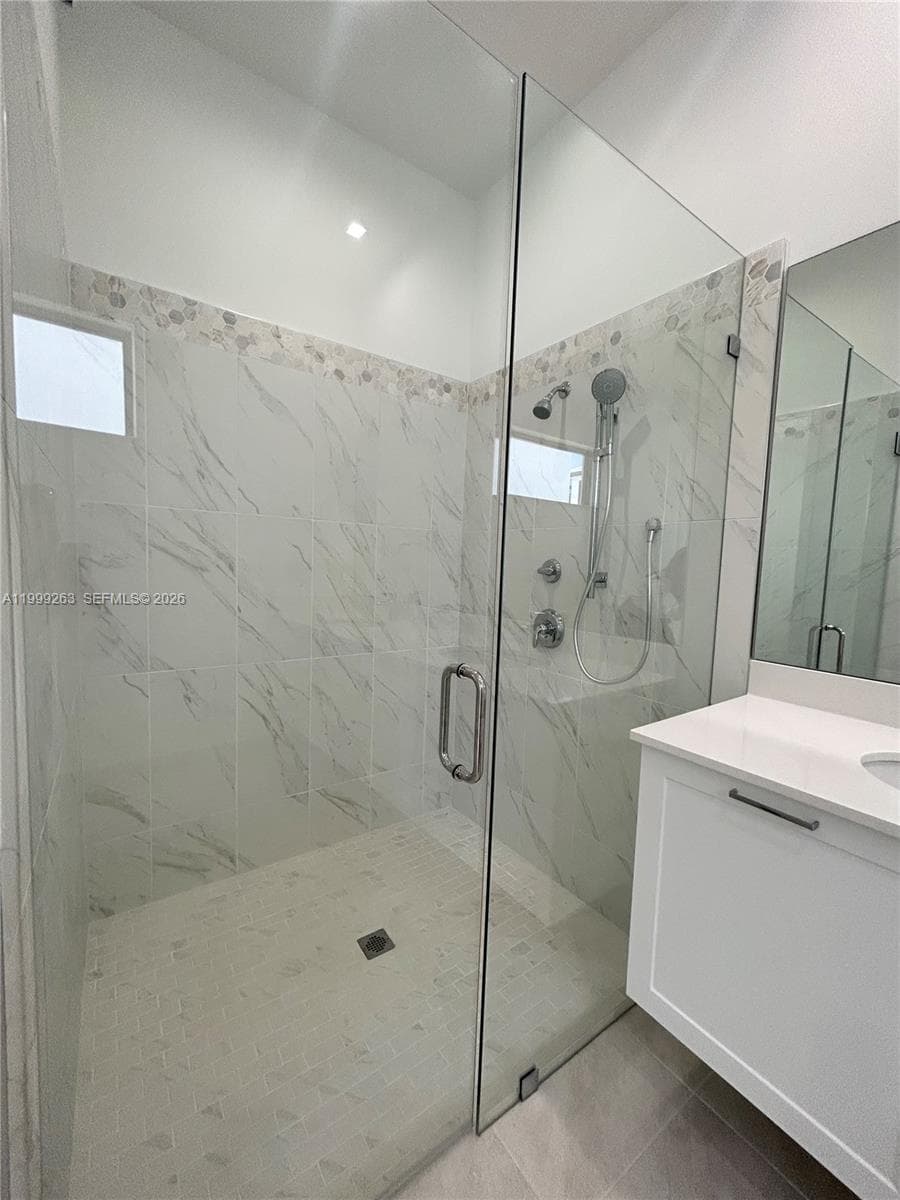 8037 NW 46th Ter, Doral FL 33166 — 14