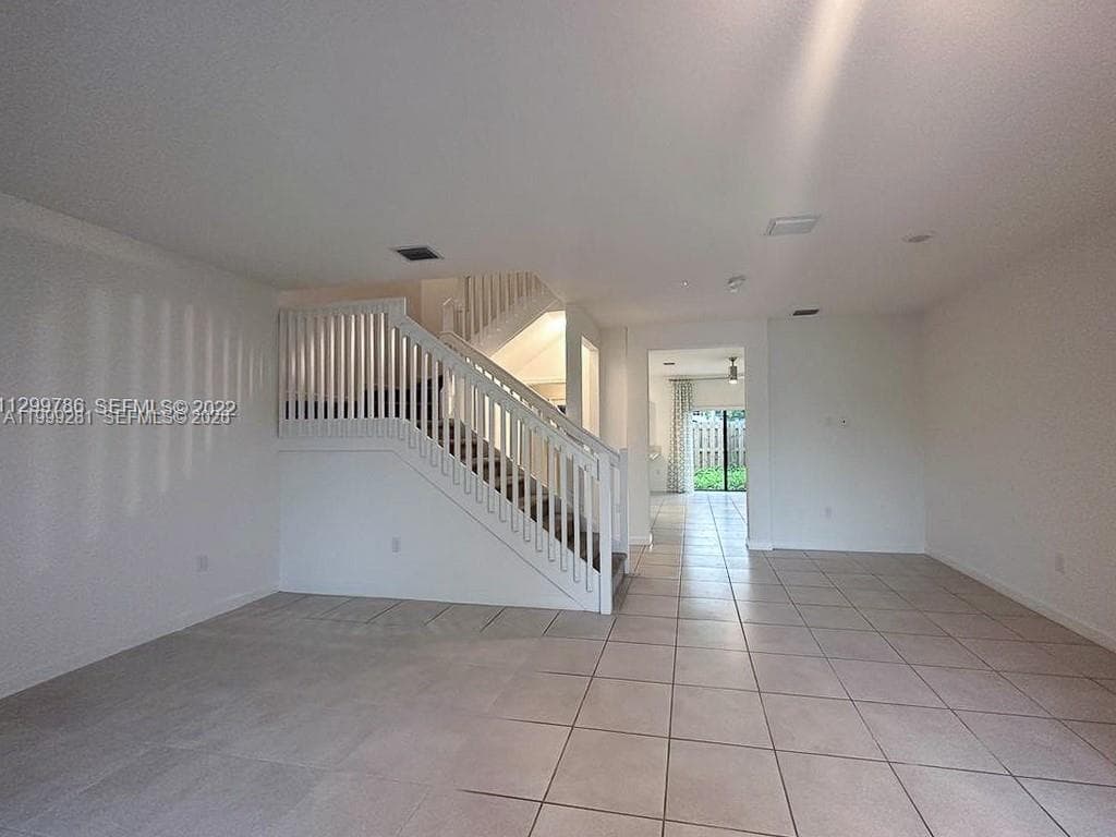 20800 NE 5th Ct, Miami FL 33179 — 2