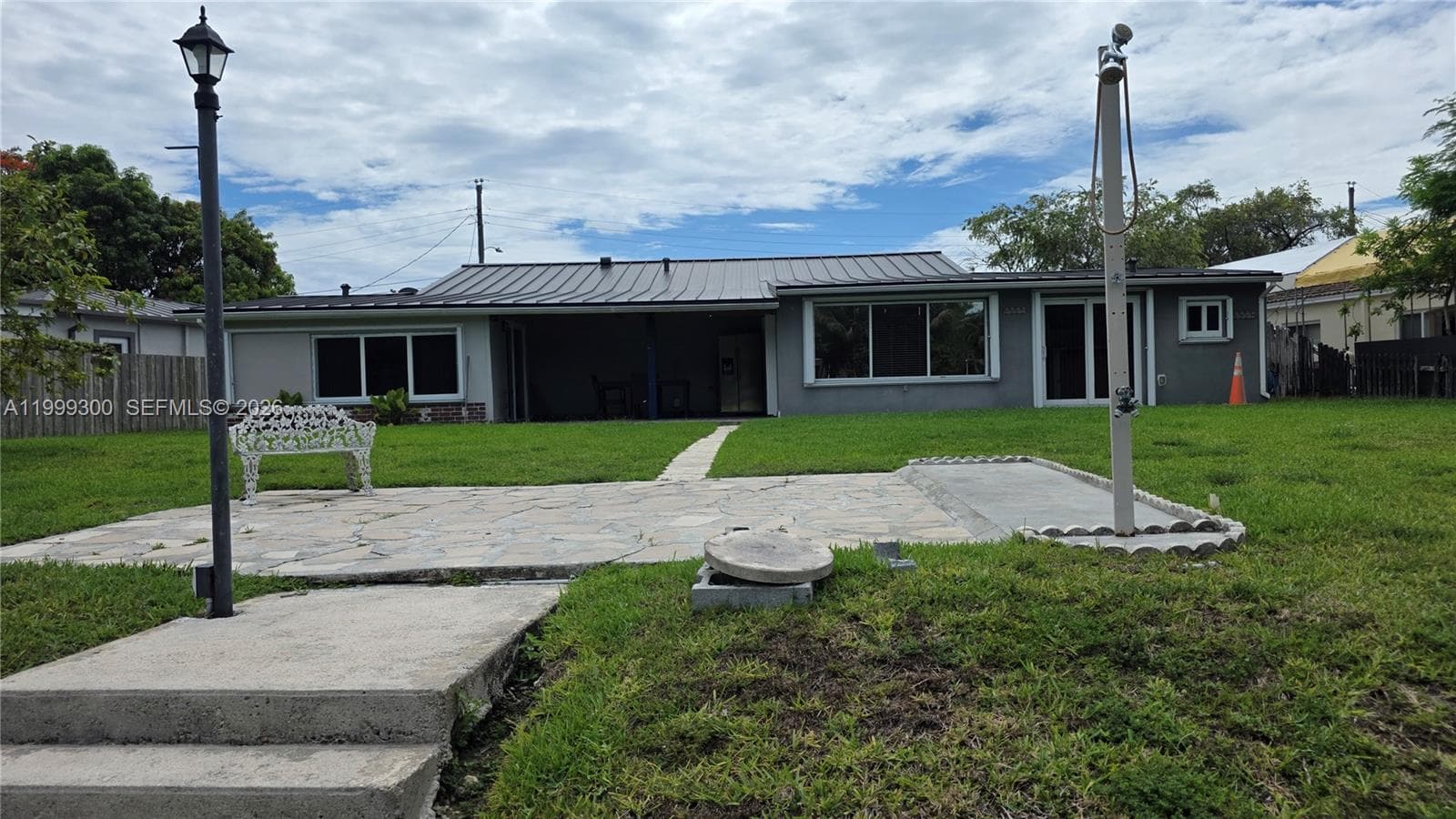 3325 S Lake Dr, Miami FL 33155 — 24