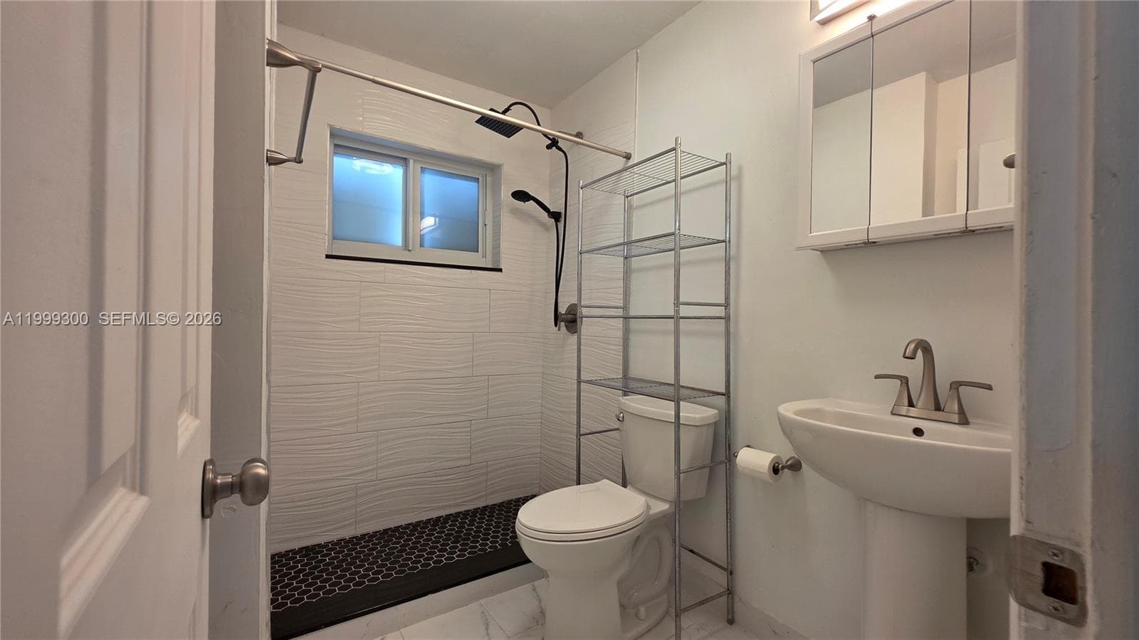 3325 S Lake Dr, Miami FL 33155 — 14