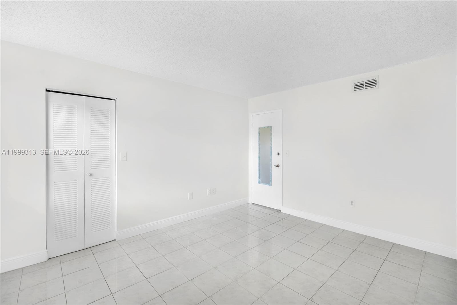 685 W Park Dr # 11, Miami FL 33172 — 27