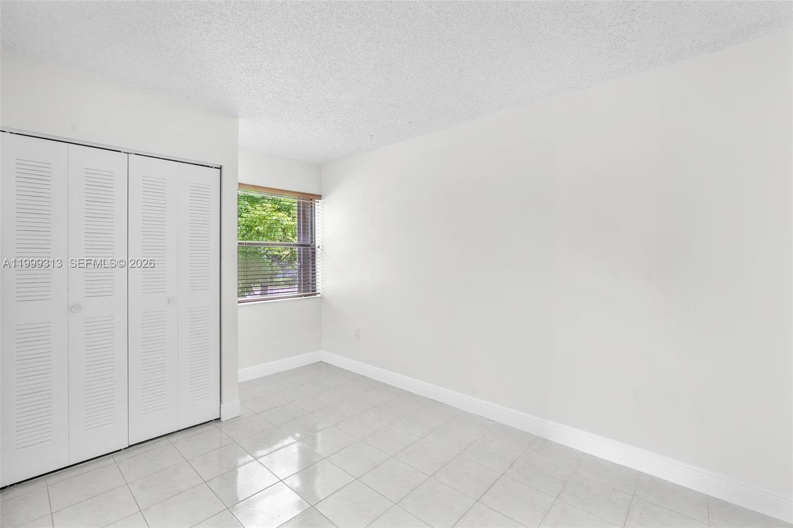 685 W Park Dr # 11, Miami FL 33172 — 20