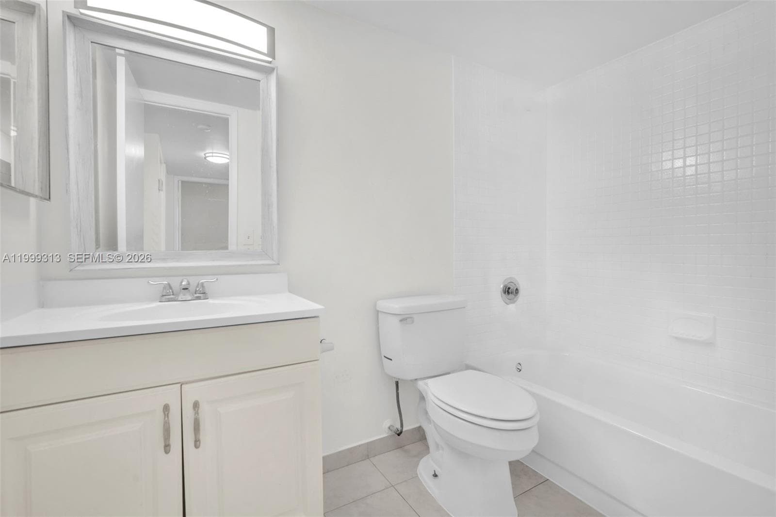 685 W Park Dr # 11, Miami FL 33172 — 29