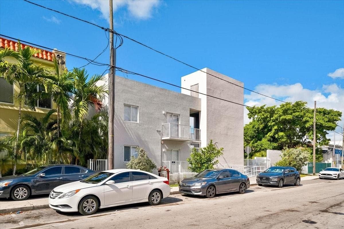 750 SW 2nd Street # 4, Miami FL 33130 — 4