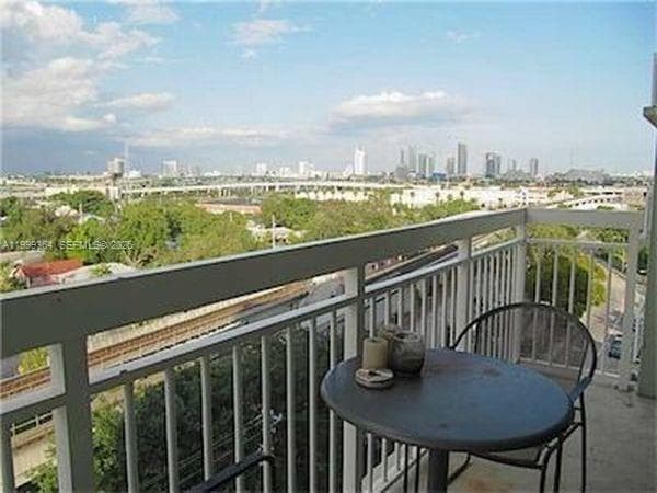 816 NW 11th St # 1002, Miami FL 33136 — 18