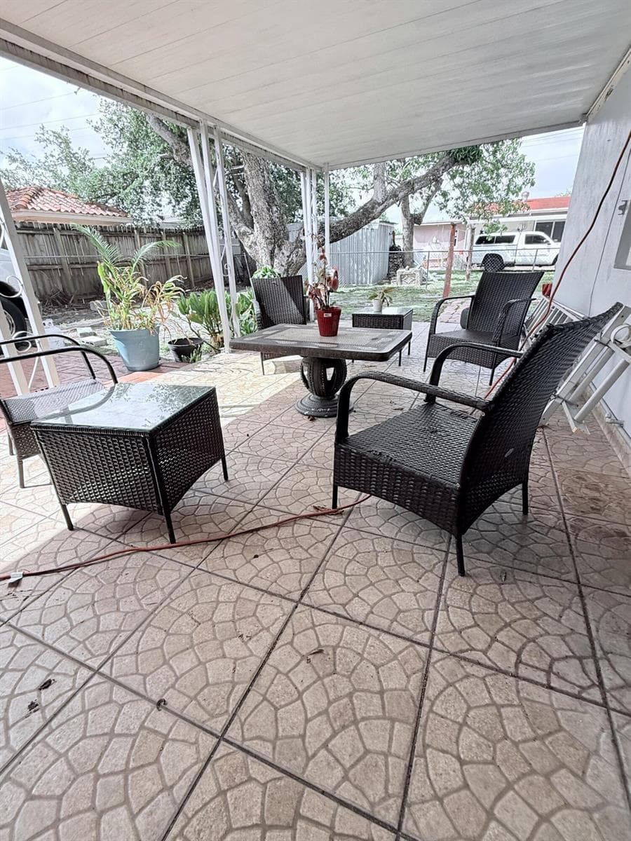 957 W 67th Street, Hialeah FL 33012 — 15